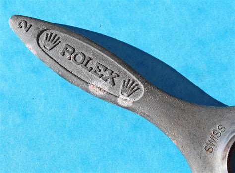 rolex daytona case opener|Rolex watch opener tool.